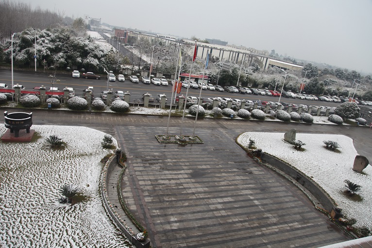 一場(chǎng)雪，才知道您有多美！